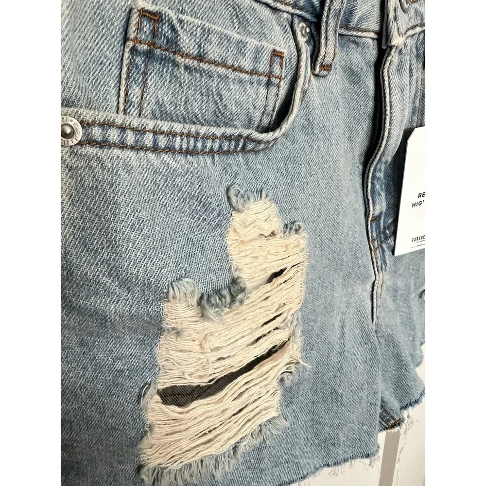 FOREVER 21 Women's Retro High Rise Distressed Denim Blue Washed Shorts Size 27‎